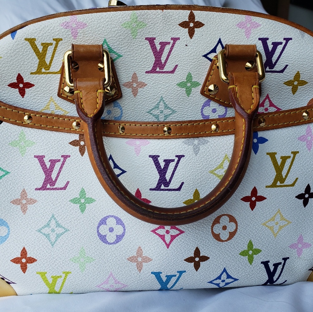 ❎❎SOLD❎❎Authentic Louis Vuitton
